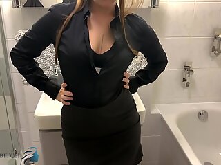 Recent, buff busty woman japan, b  ro toilette ausziehen